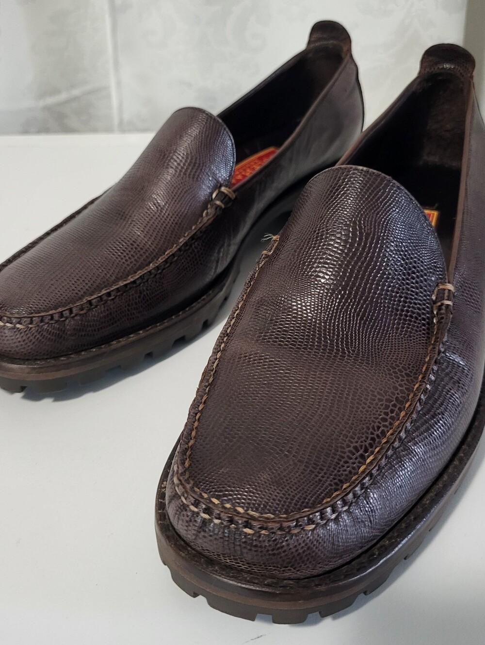 Cole Haan Country Womens Loafers Leather Shoes Sz 10B Brown Minimalist Comfort